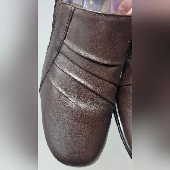 Thom McAn Women's Deidre Brown Leather Casual Comfort Clogs Size 10 - Picture 2 of 16